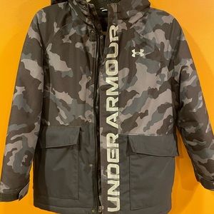 Under Armour winter jacket. Gently worn. Youth Medium